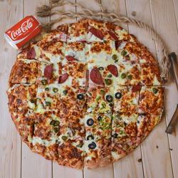 پیتزا اسطوره خانواده